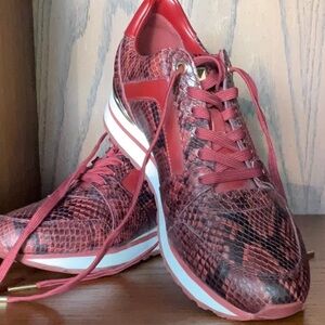 Michael Kors Billie Trainer Sneakers . Women Red/Gold Snakeskin shoe size 9M.
